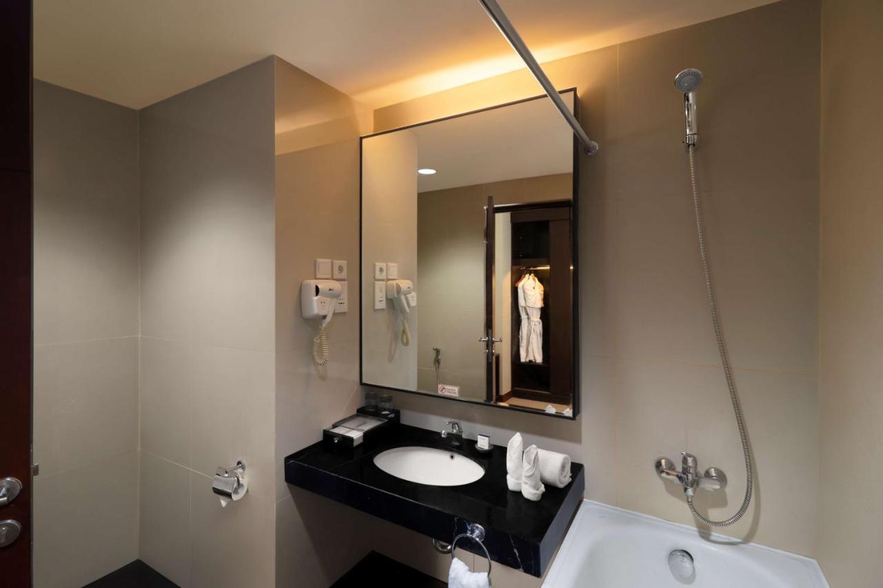 Best Western The Lagoon Hotel Manado Luaran gambar
